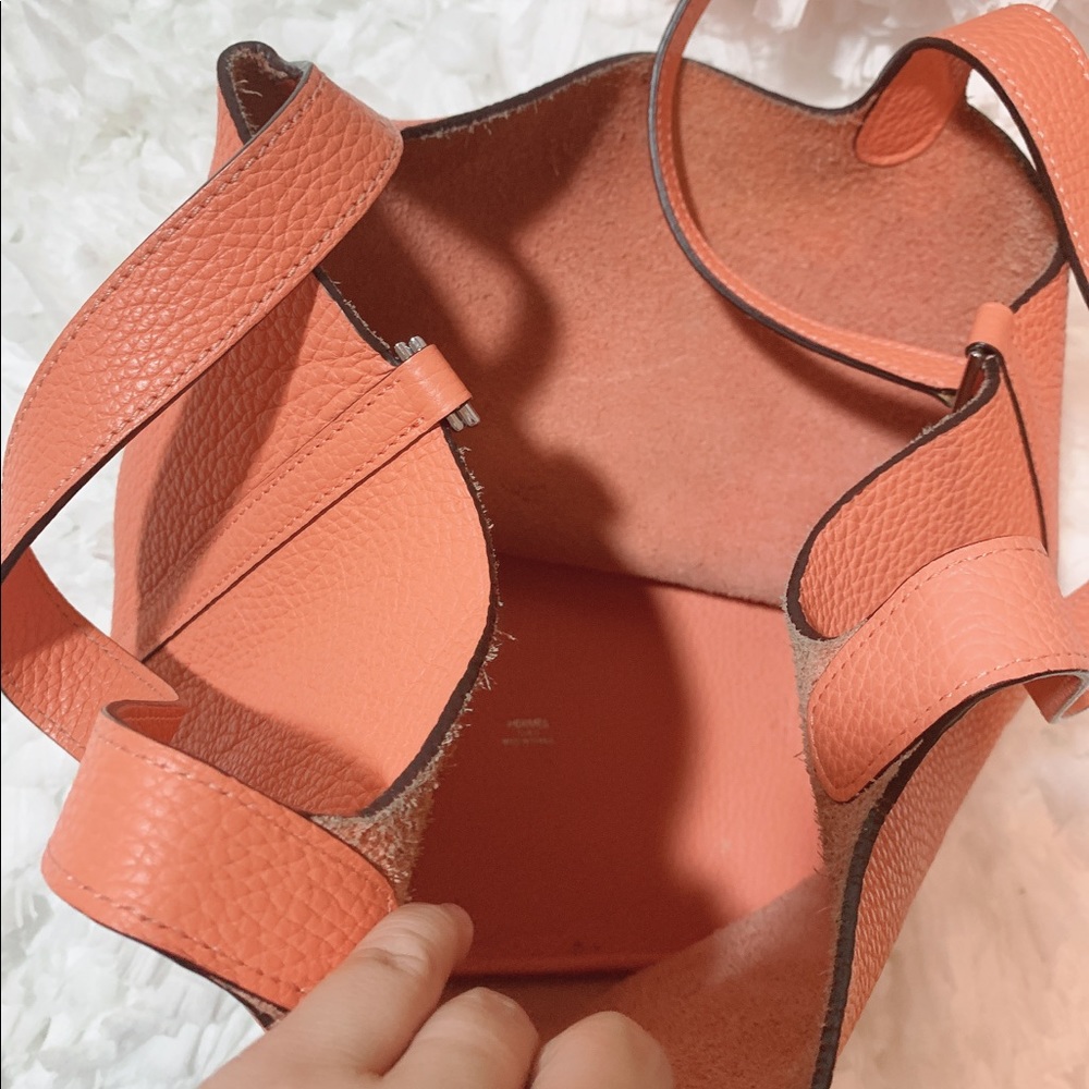 Leather small bag